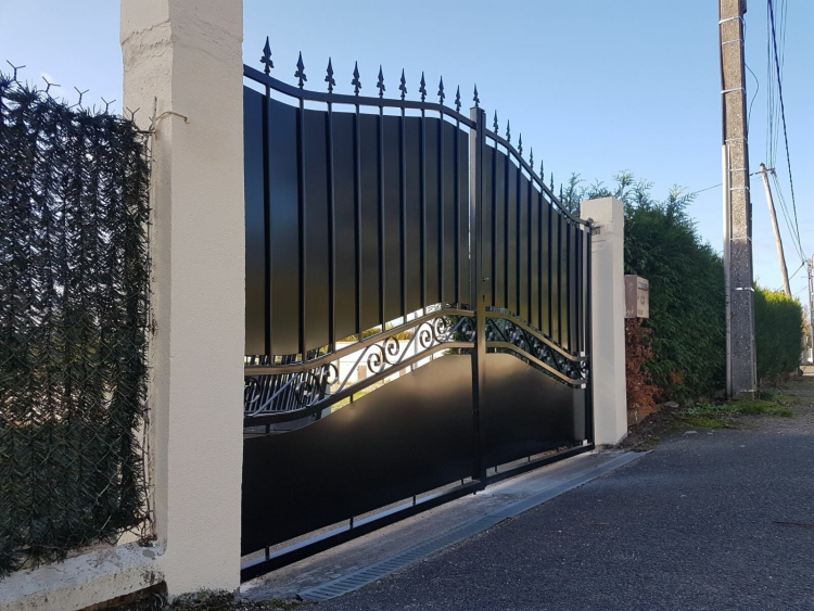 cổng nhôm CNC 2 cánh kết hợp Motor Tay đòn V2